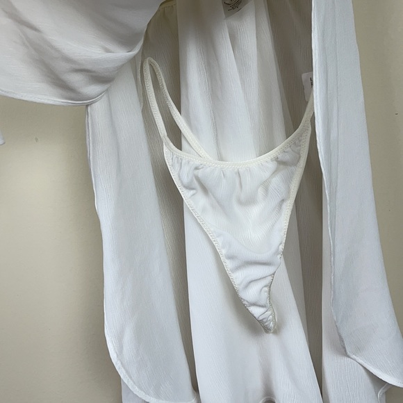 Linea Donatella Women’s Off White 2PC  Nightwear - Picture 6 of 9